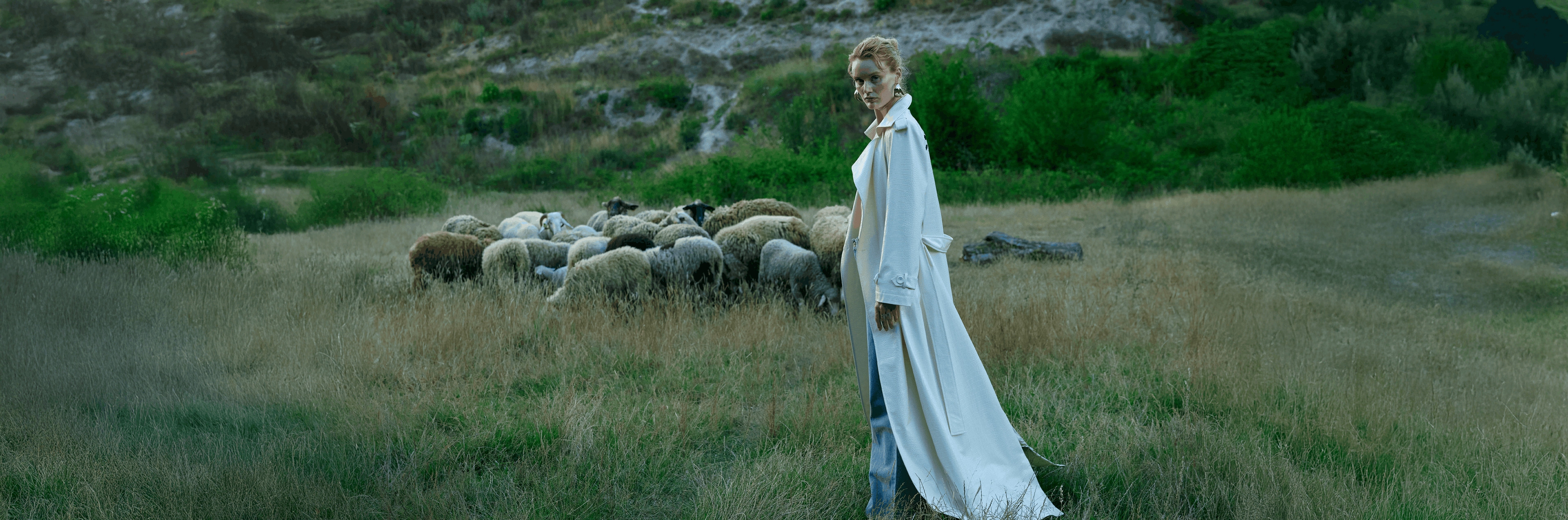 Uzun Trençkot Nasıl Kombinlenir