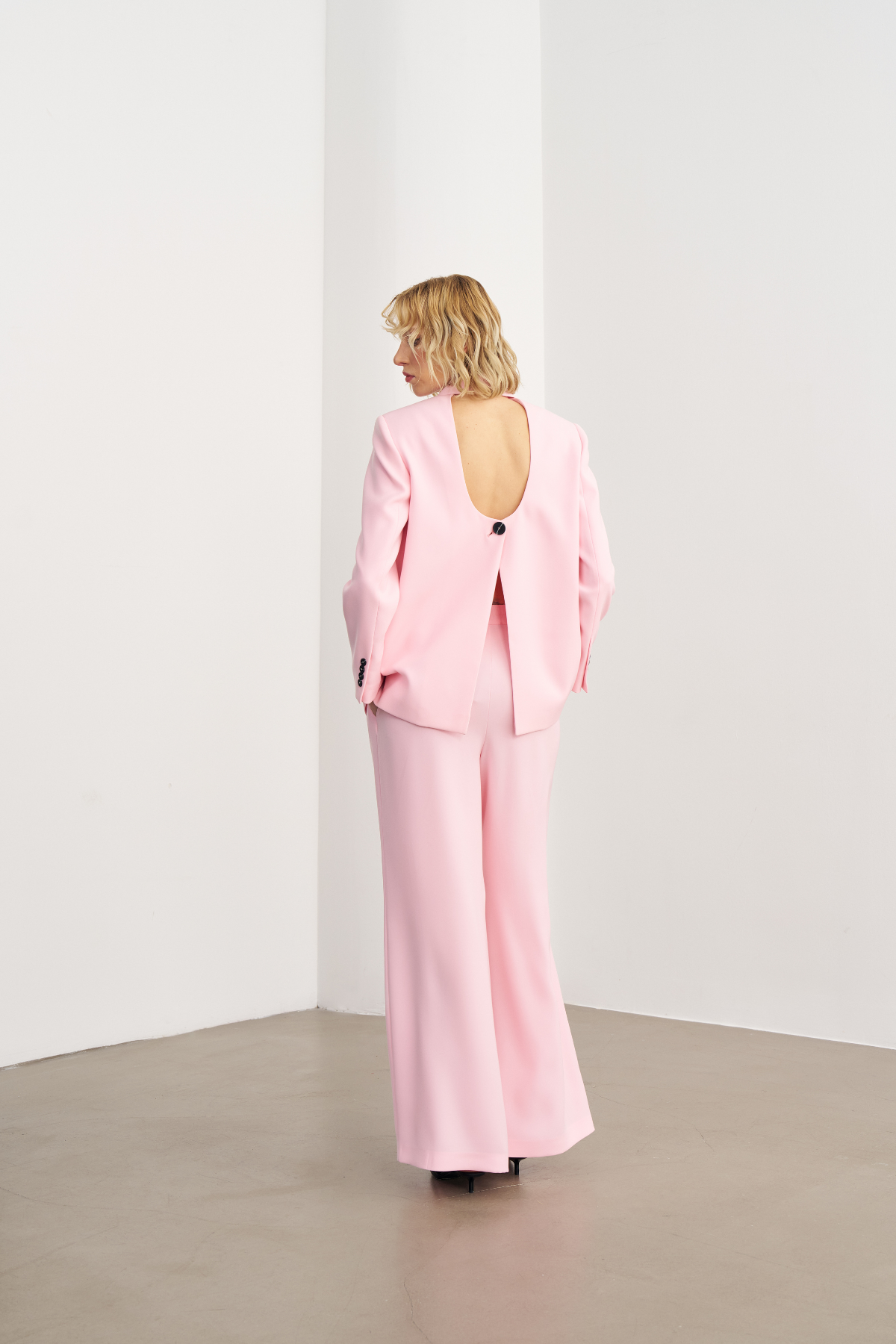 7803 Sırt Dekolteli Ceket Pantolon Takım