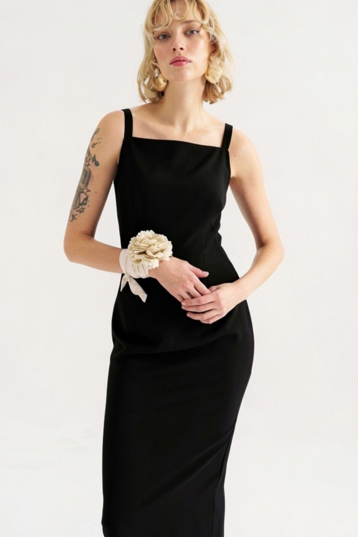 4802 Kare Yaka Askılı Elbise