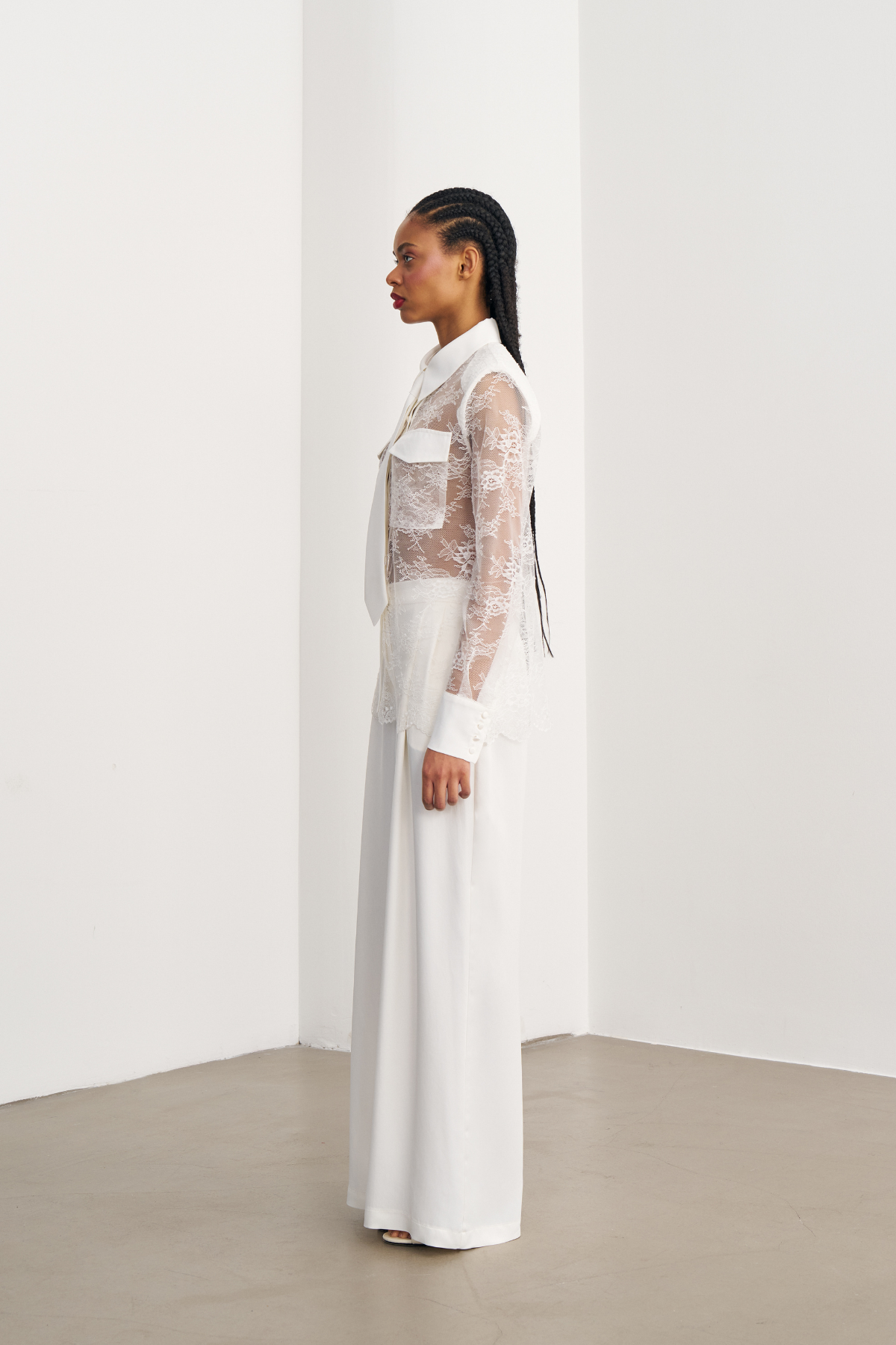 6803 Kravatlı Vatka Detaylı Dantel Gömlek