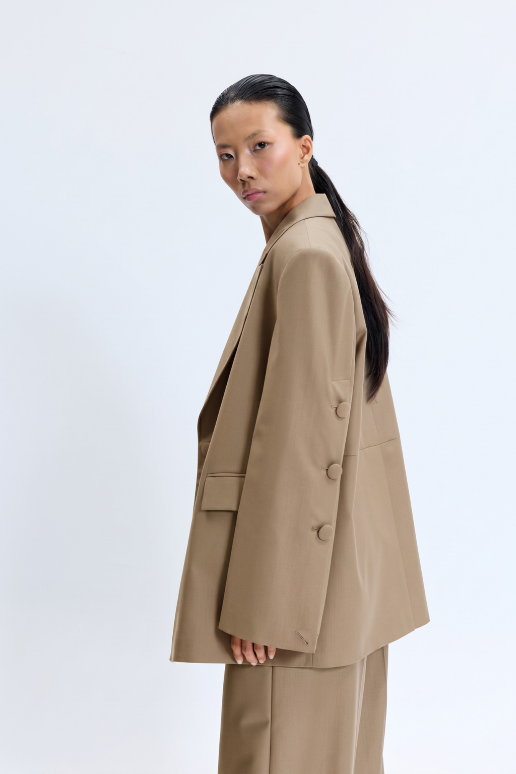 Vizon Kol Düğme Detaylı Oversize Blazer Ceket