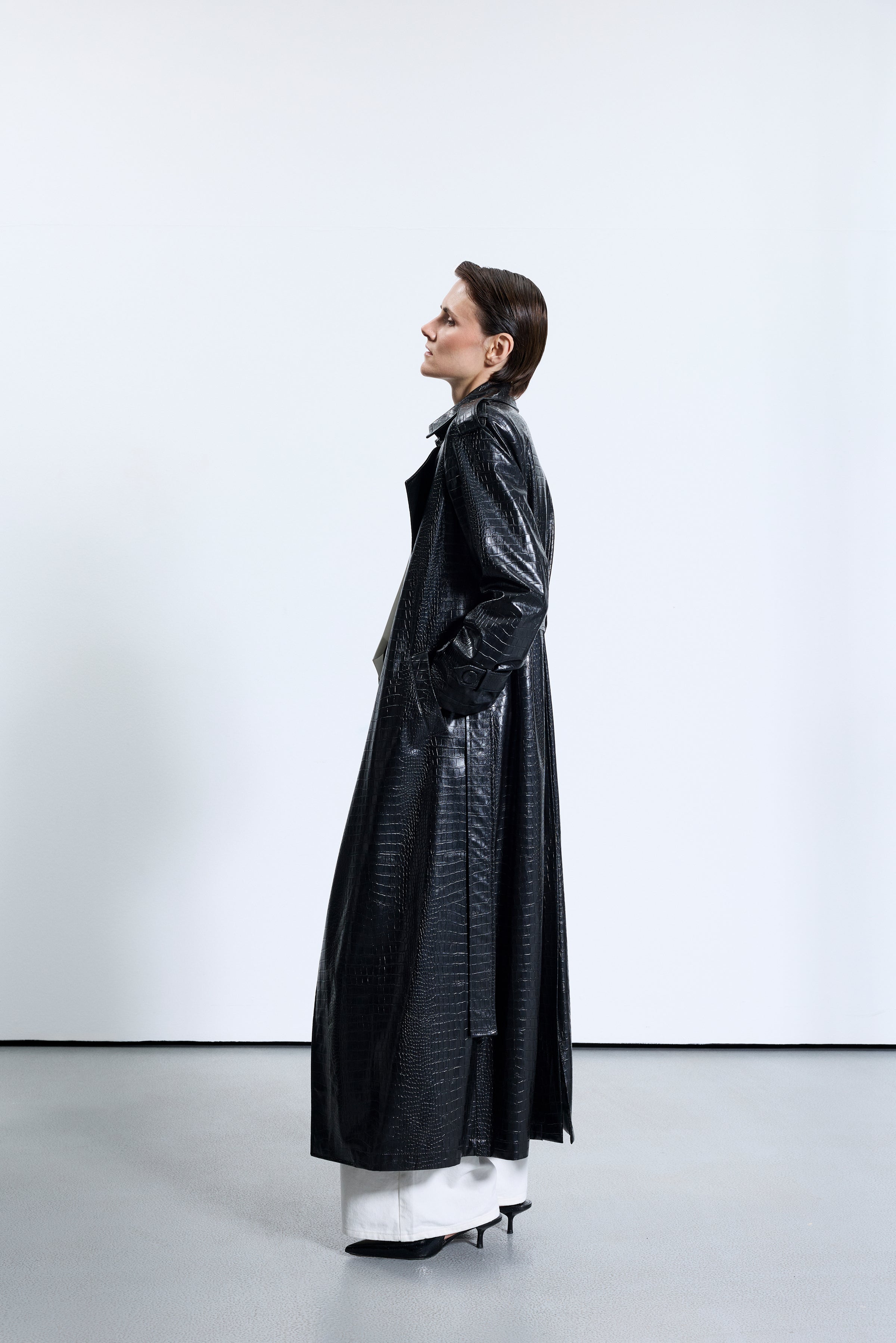 1713 Siyah Deri Trençkot