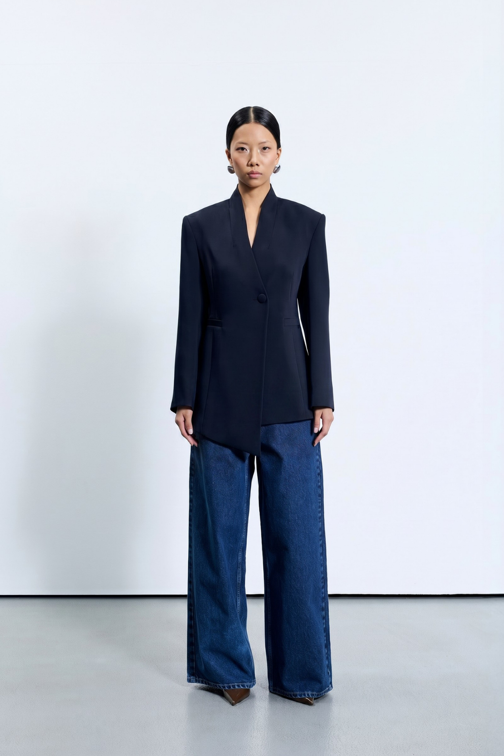 Lacivert Asimetrik Kesim Blazer Ceket