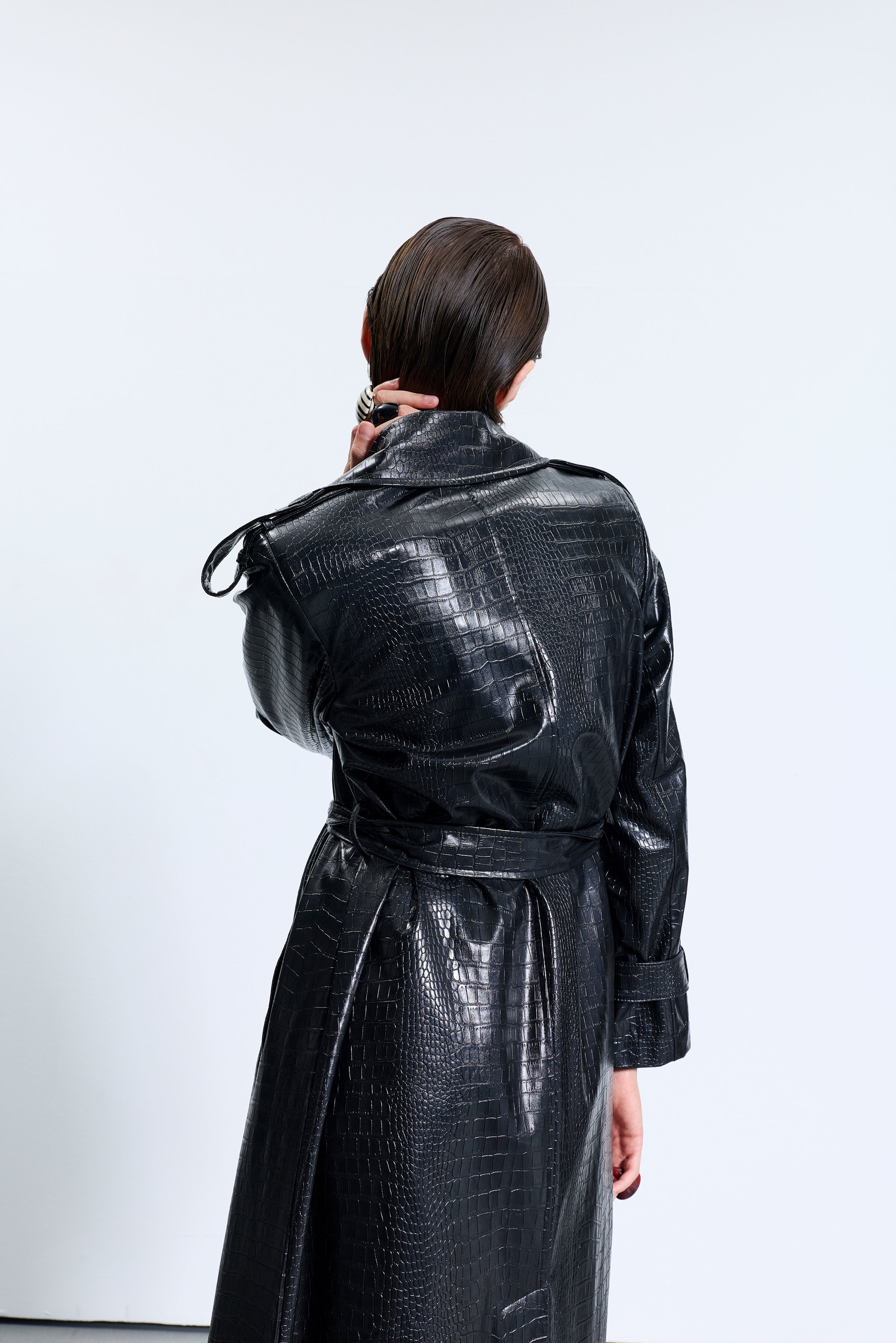 1713 Siyah Deri Trençkot