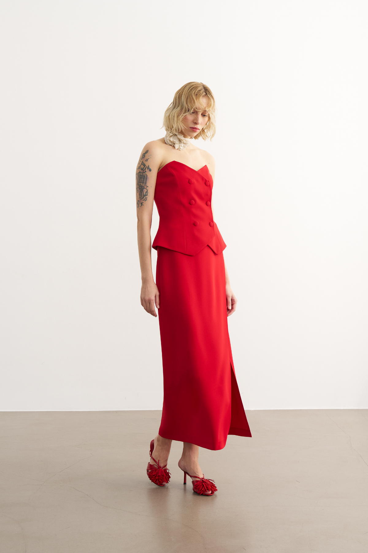 3802 Düğme Detaylı Yırtmaçlı Etek