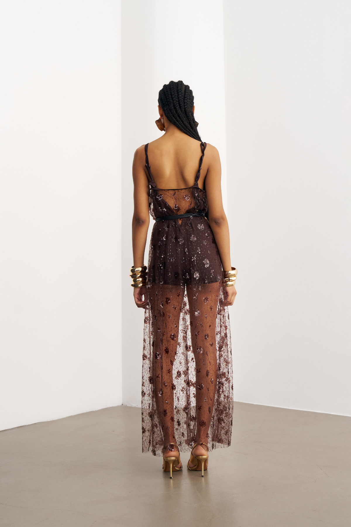 4814 Astarlı Yırtmaç Detaylı Dantel Elbise