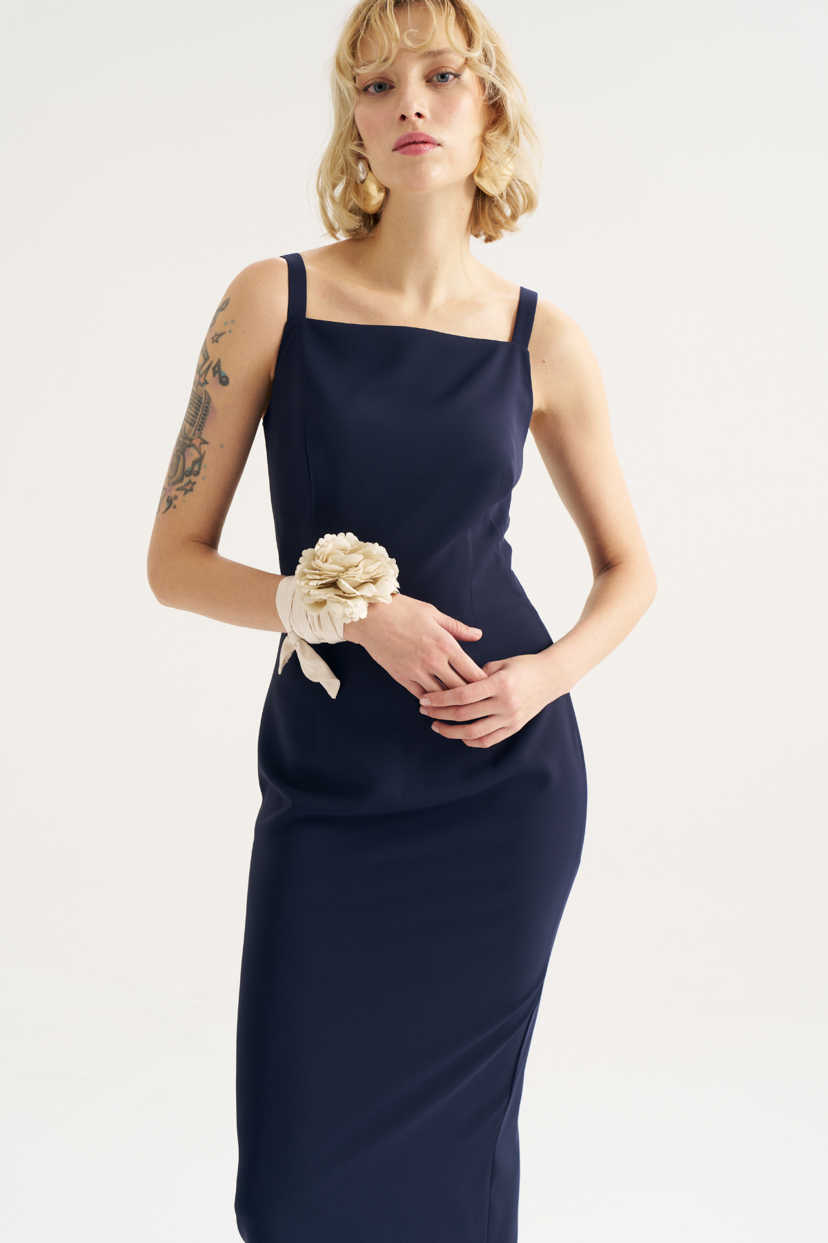 4802 Kare Yaka Askılı Elbise