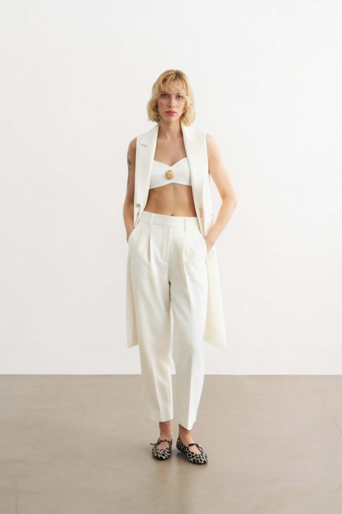 6809 Aksesuar Detaylı Büstiyer