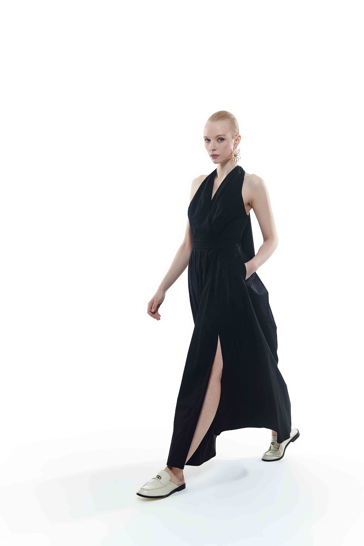 Kadın Yırtmaç Detaylı Uzun Elbise