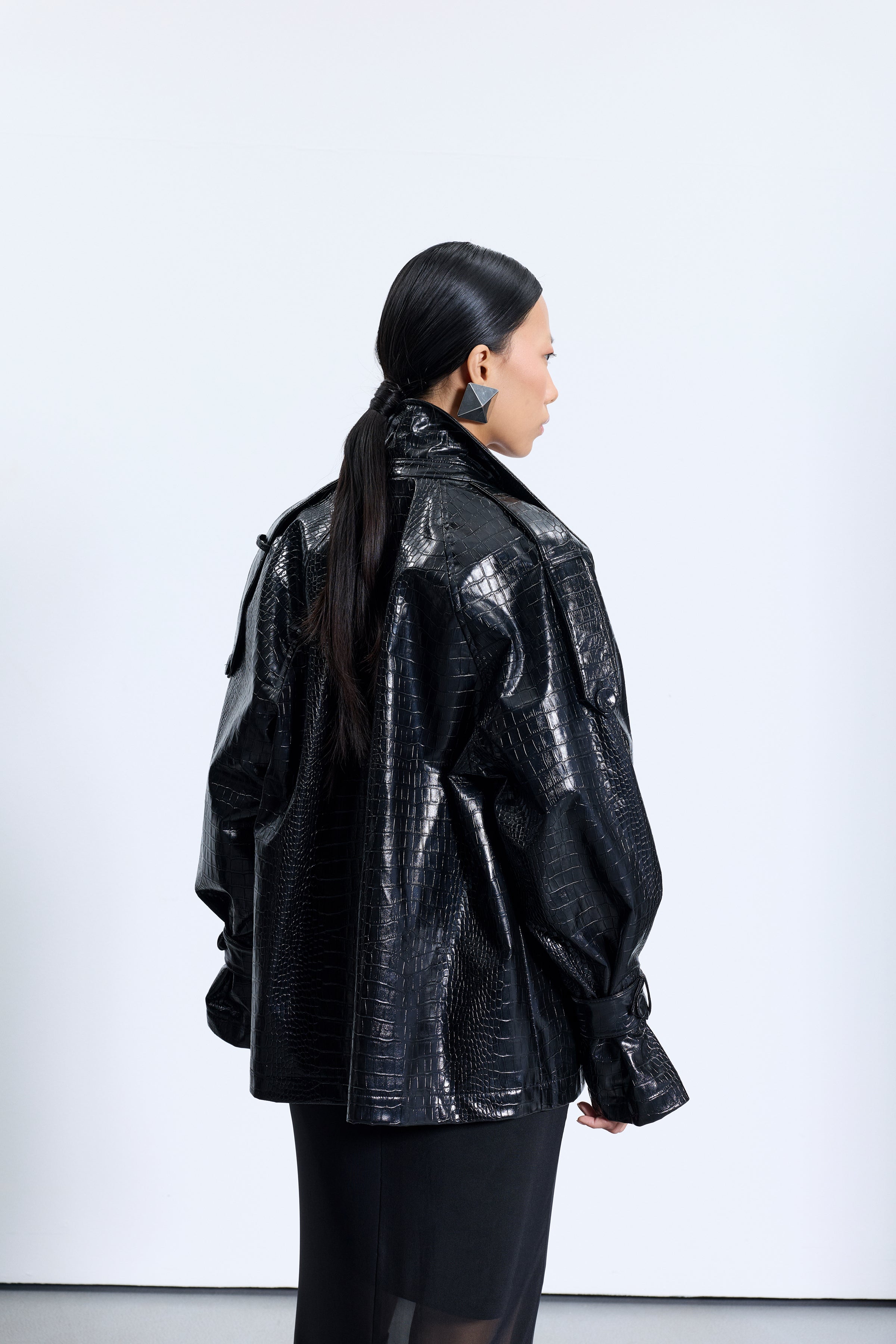 1716 Siyah Deri Trençkot