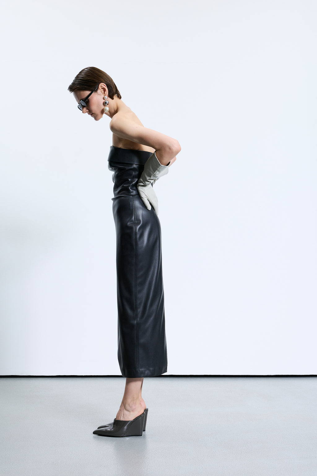 4721 Siyah Deri Elbise