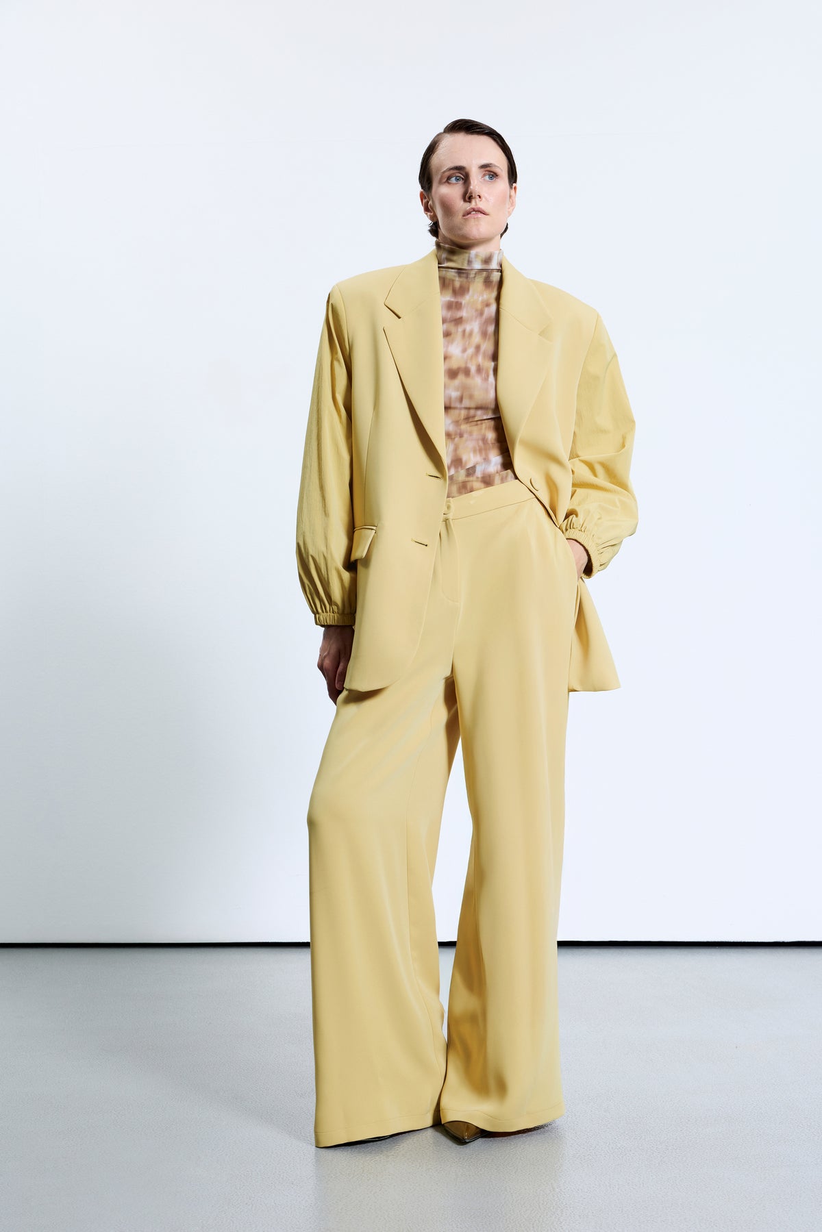 2505 Yellow Pants