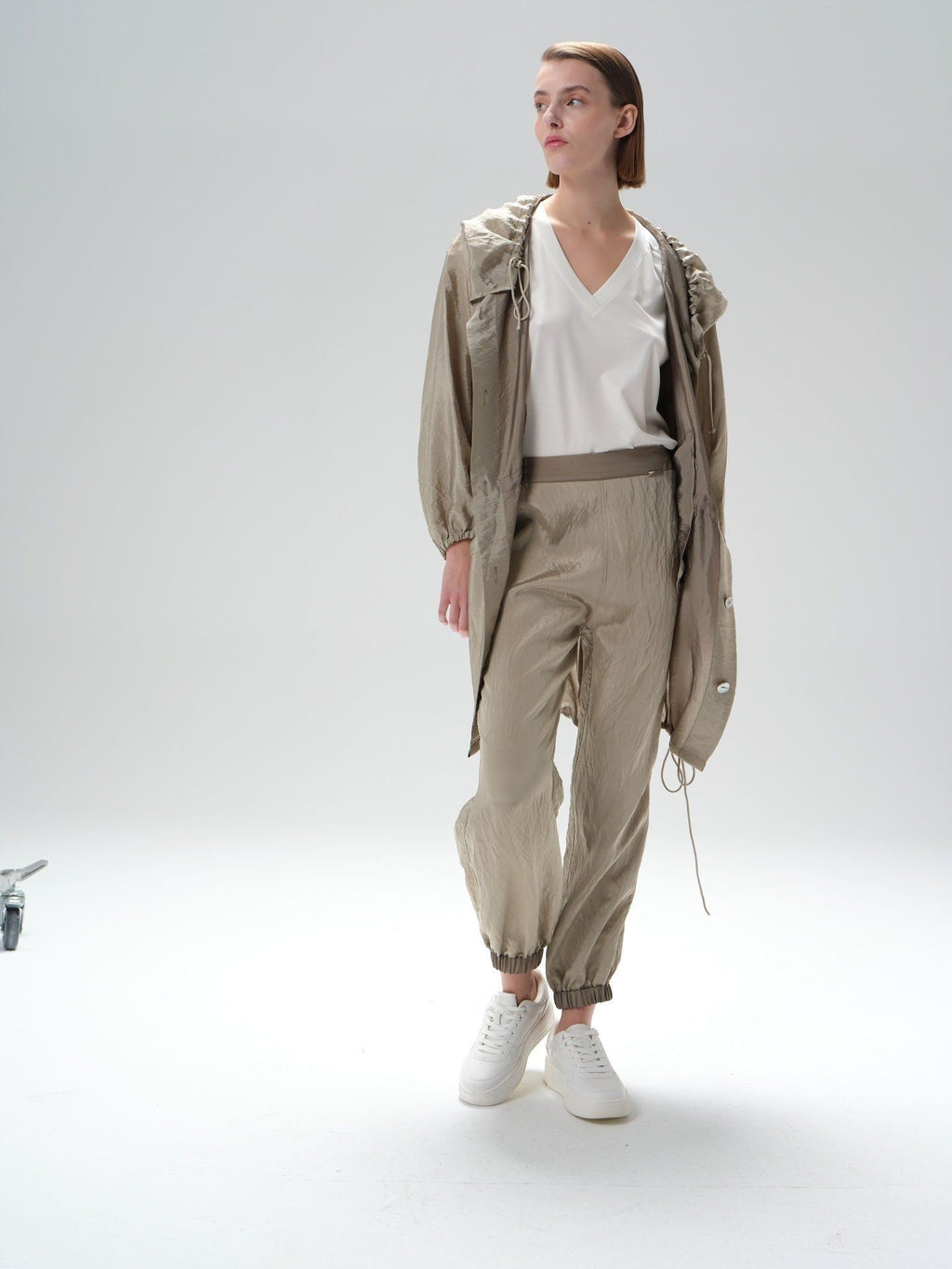 Çift Taraflı Kapüşonlu Trençkot