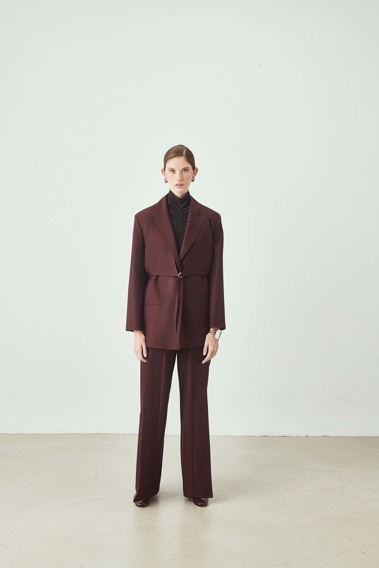 Klasik Yaka Düz Kesim Ceket