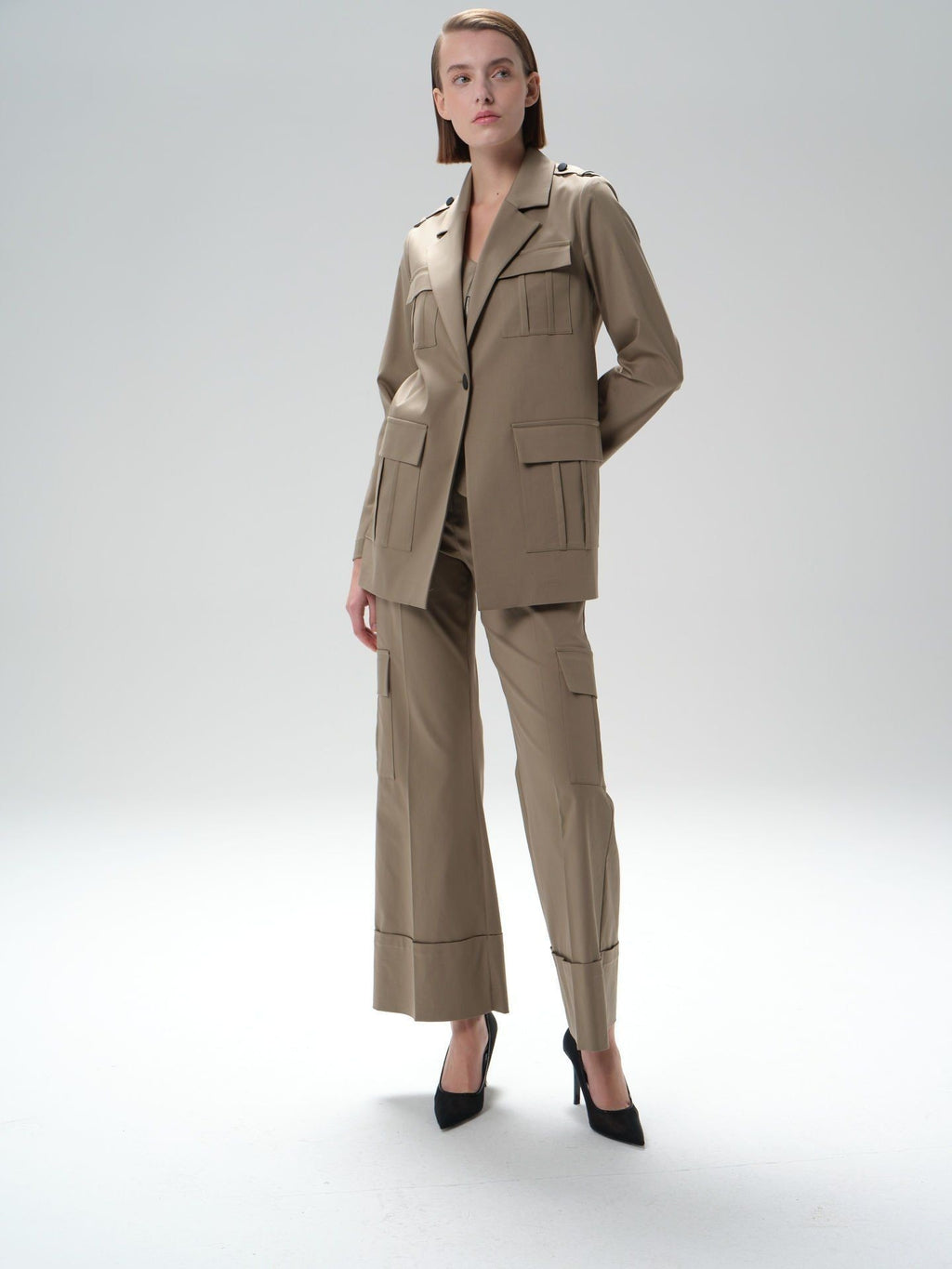 Düğme Detaylı Cepli Safari Ceket