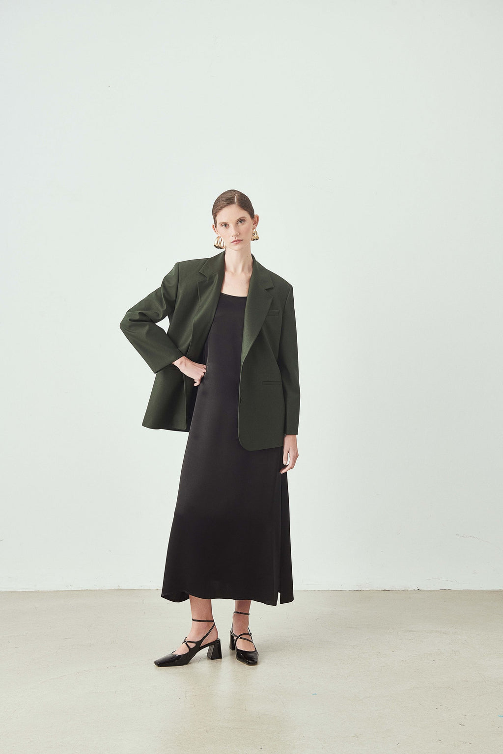 Arka Yırtmaç Detaylı Oversize Ceket