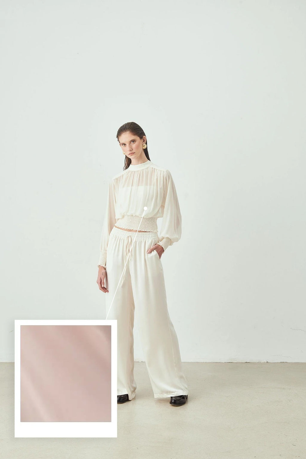 Drapeli Yaka Detaylı Balon Kol Bluz