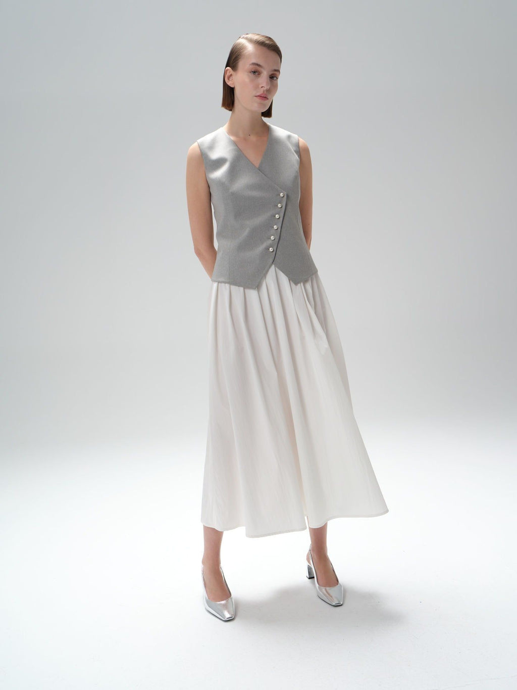 Yırtmaç Detaylı Pileli Midi Etek