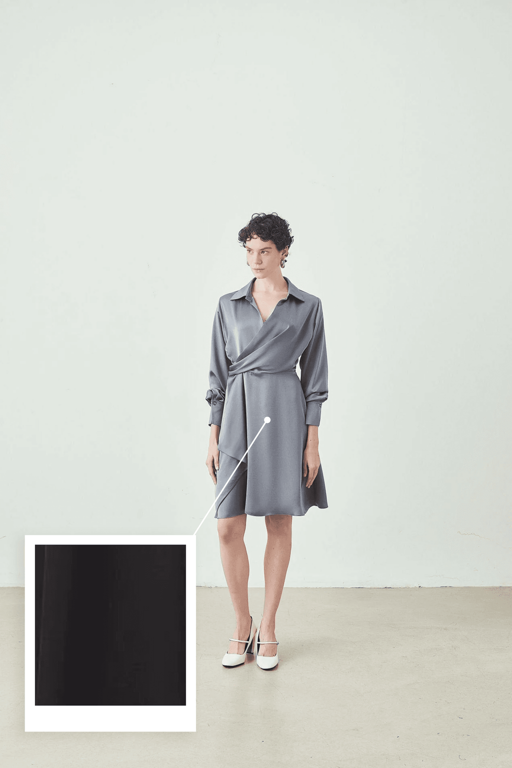 Uzun Kollu Kruvaze Yaka Midi Elbise